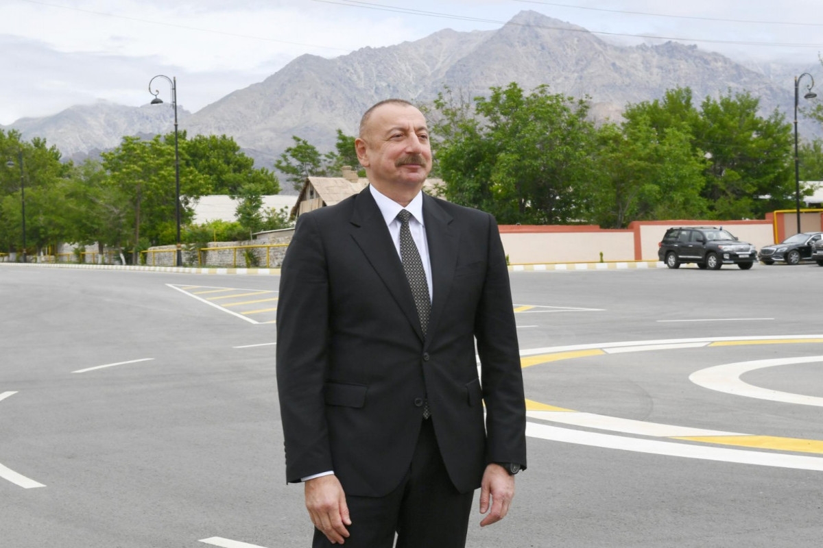 İlham Əliyev birinci xanımla Ağdamda olub