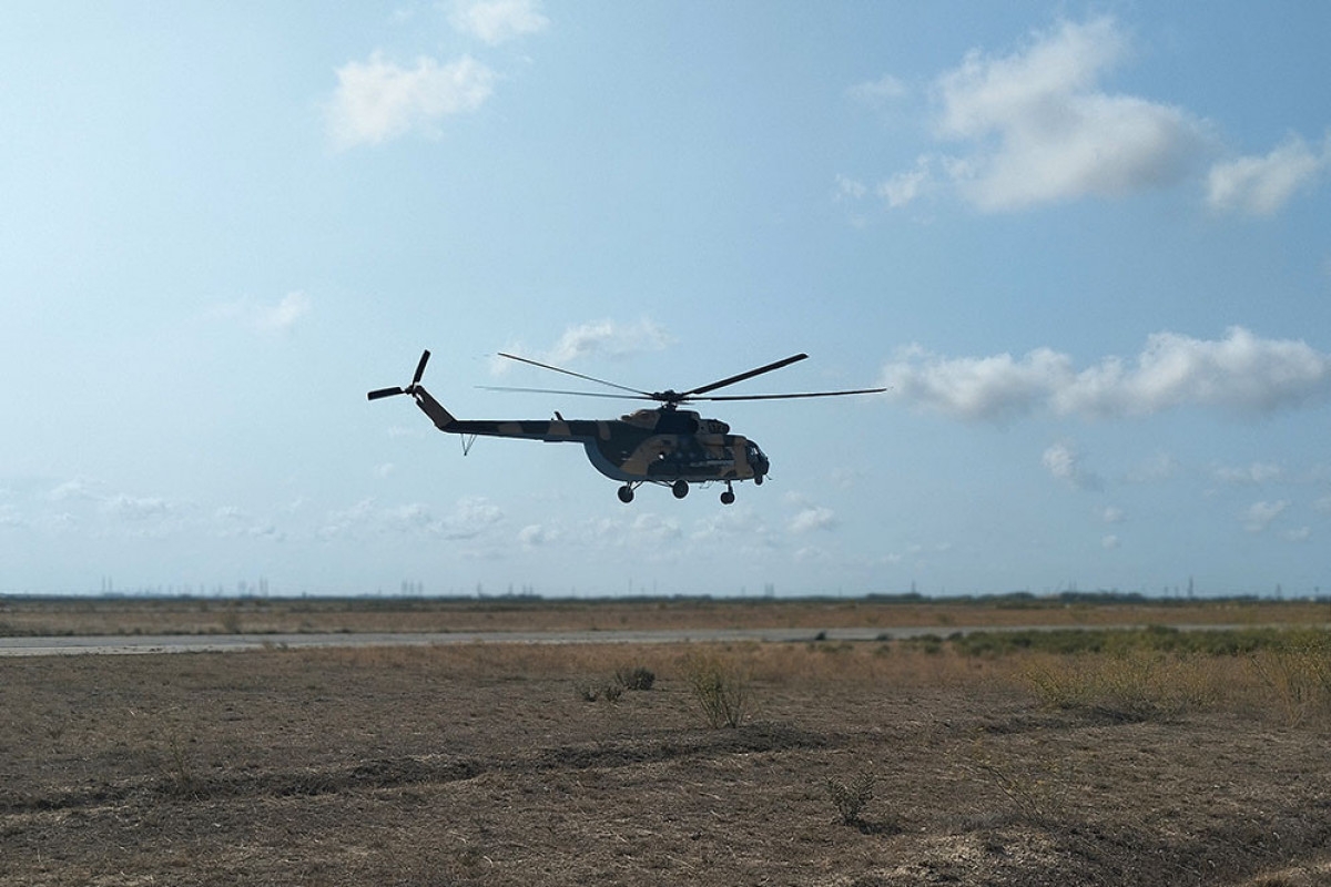 Azərbaycan Ordusunun helikopterləri döyüş hazırlığı məşqləri keçirib