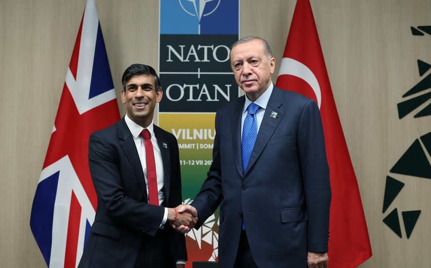 Ərdoğan Britaniyanın Baş naziri ilə görüşüb