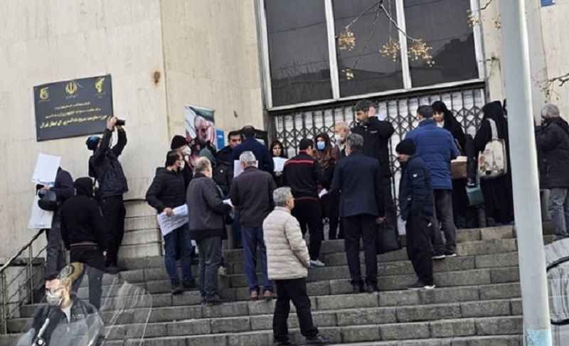 A protest was staged in Varzigan