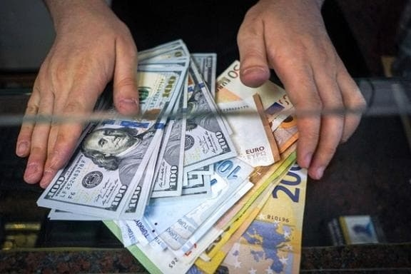 بهای دلار در محدوده کانال ۷۲ هزار تومان قرار گرفت