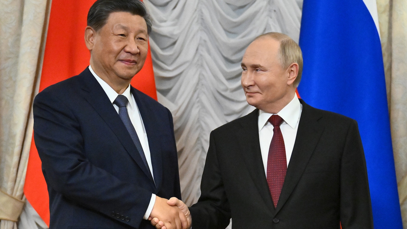 Putinlə Si Cinpin arasında görüş başladı