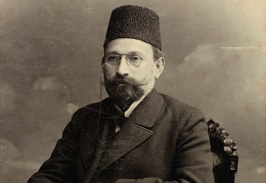 مكتب فيوضات در ادبيات نوين آذربايجان و نقش ميرزاسعيد سلماسي در آن مكتب - دکتر توحید ملک زاده