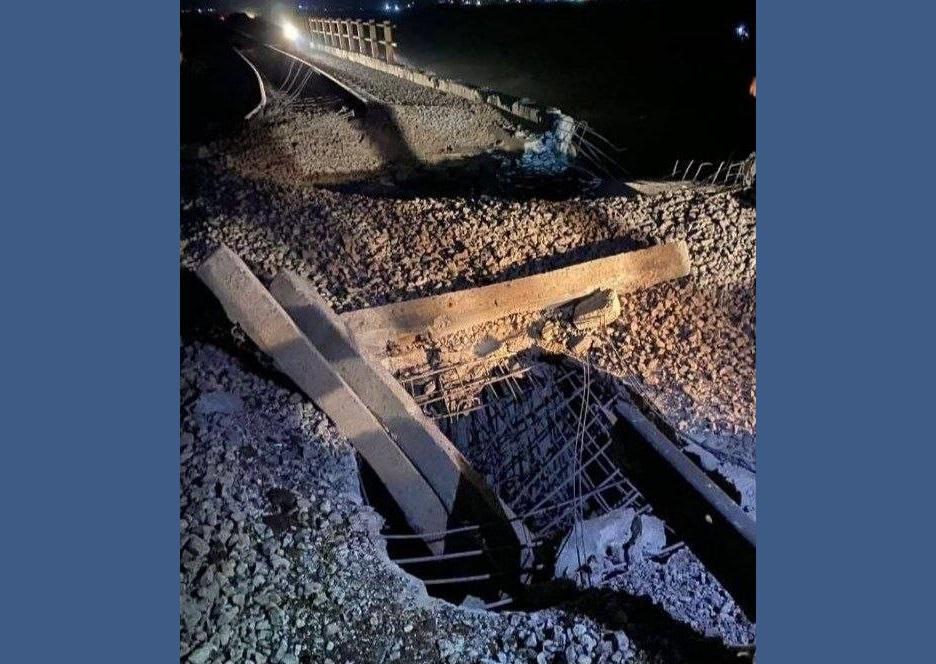 ABŞ-ın gecə hücumları zamanı Türkmənsəhrada dəmir yolu körpüsü vurulub