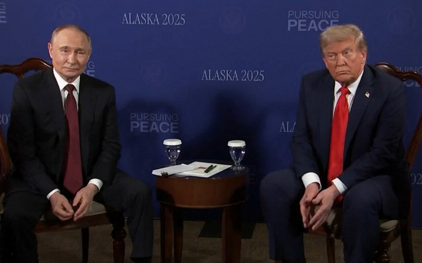 Putin mətbuat konfransında Trampı Moskvaya dəvət edib