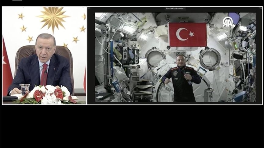 گفت‌وگوی اردوغان با نخستین فضانورد ترکیه در ایستگاه فضایی بین‌المللی