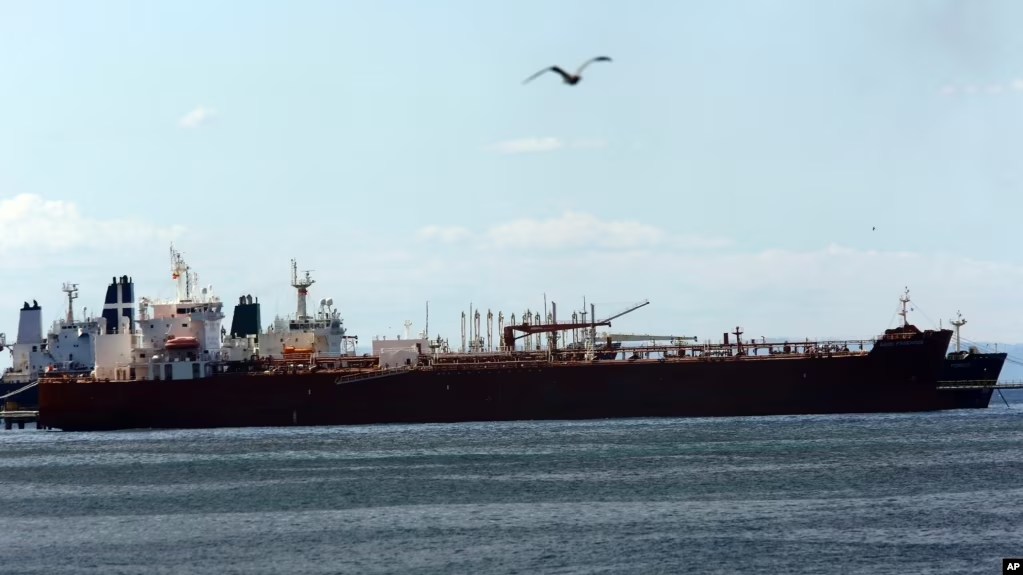 ABŞ İranın 520 min barrel neftini  saxlayıb