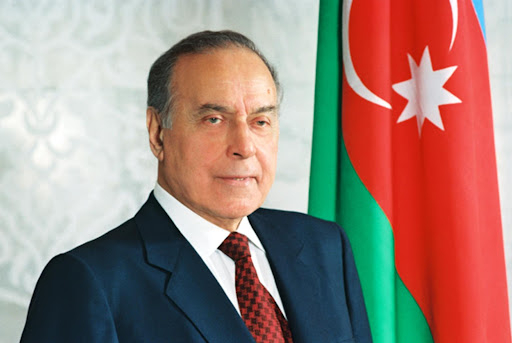 Azərbaycan Respublikasının Ümummilli Lideri Heydər Əliyevin anım günüdür