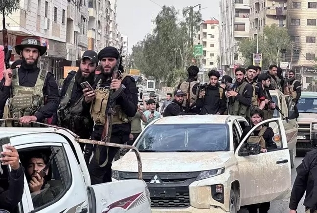 Druze armed groups begin handing over heavy weapons to Syrian Interior Ministry
