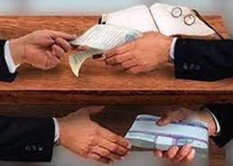 İranda 57 milyard dollarlıq korrupsiya