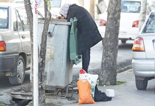 "30% of Iranians live below the poverty line" - an Iranian Economist