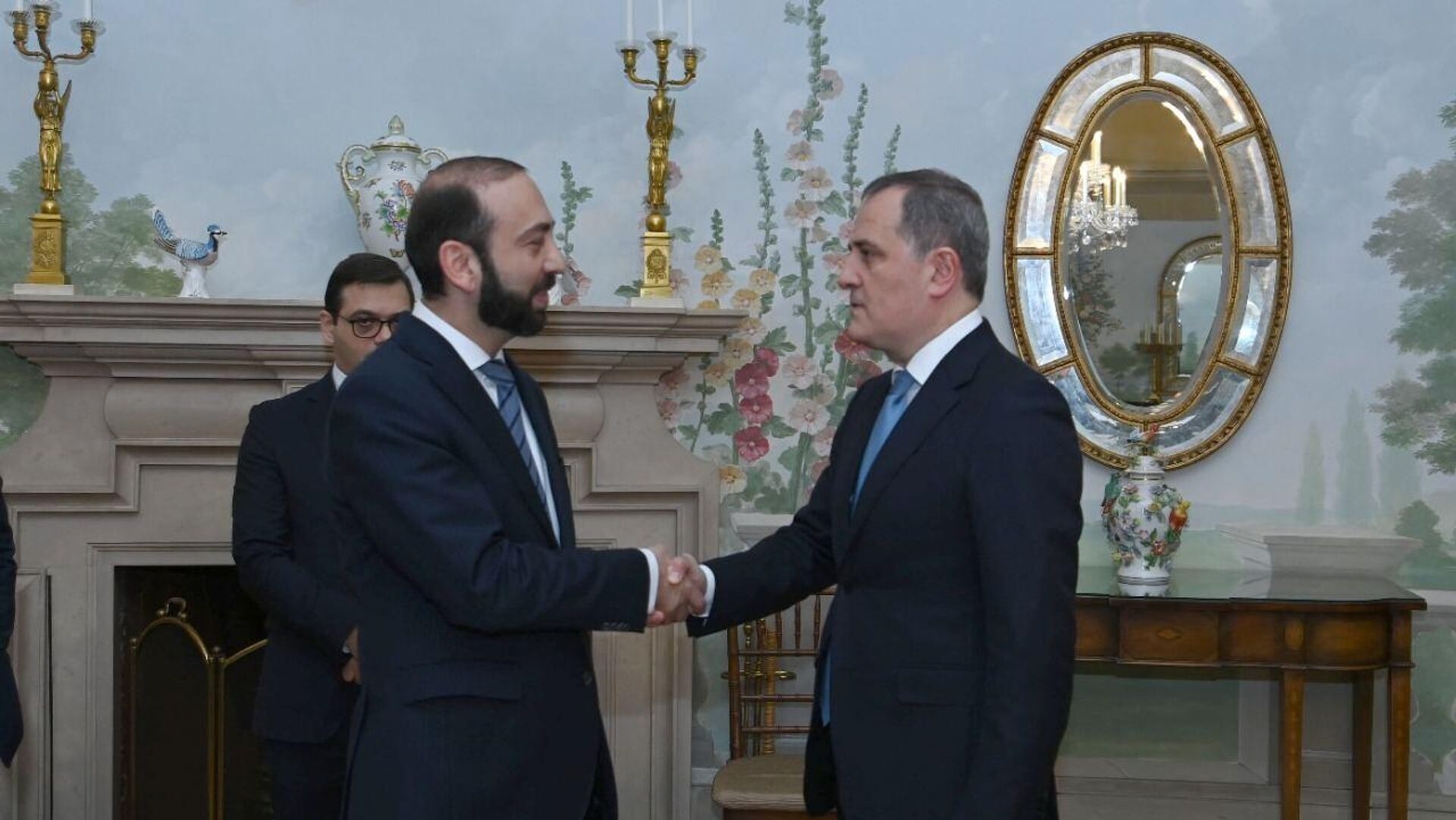 Nazirlərin Vaşinqton görüşü ertələndi