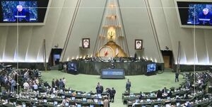 İranda “Toplaşmaları Keçirmə Qaydaları barədə Layihə” Məclisə göndərilib