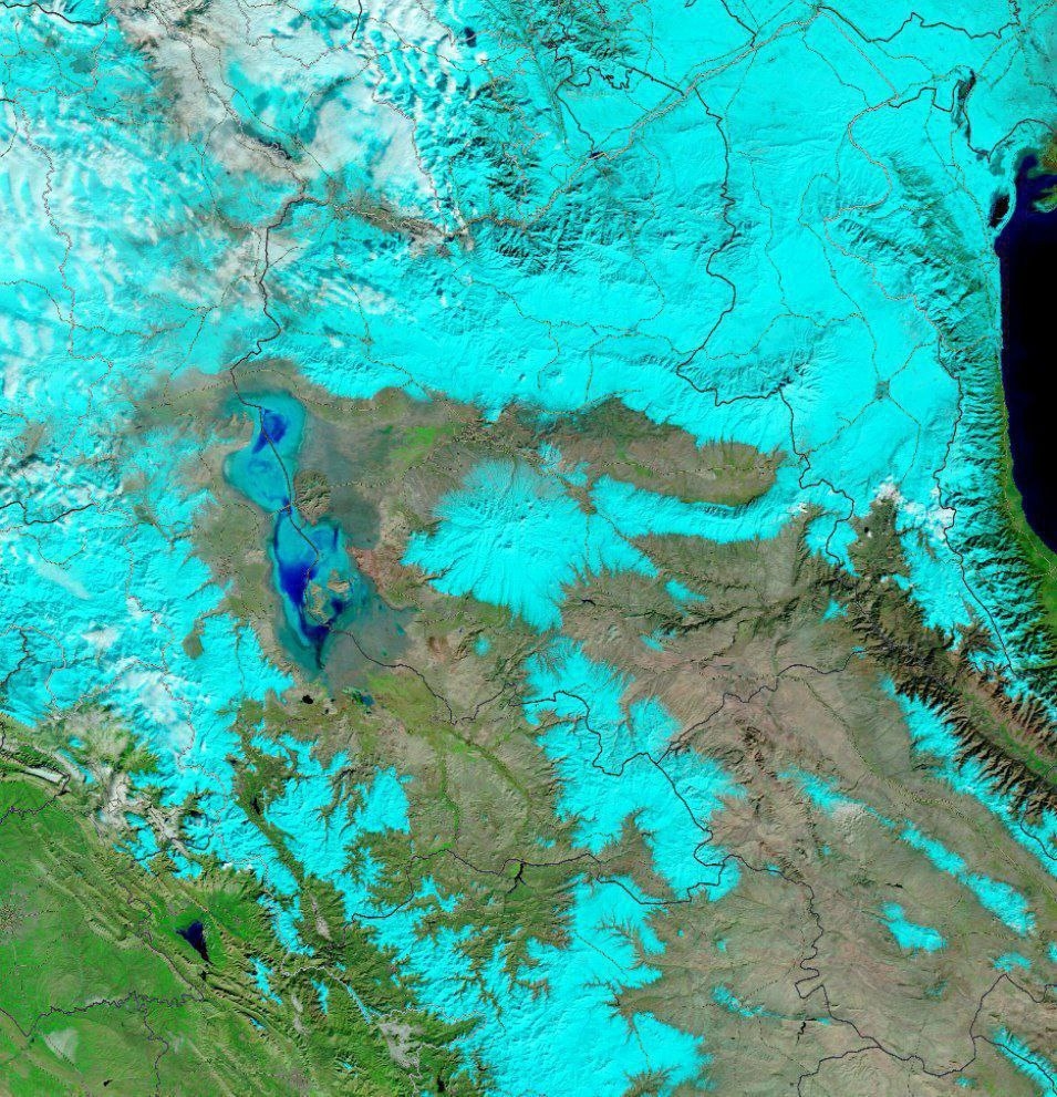 NASA orbitdən çəkilmiş Urmu gölü bölgəsindən görüntülər  paylaşb