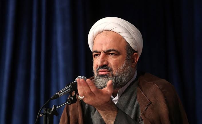 اظهارات آخوند حکومتی درباره حضور در توییتر: «ما باید باشیم، جای مردم نیست!»