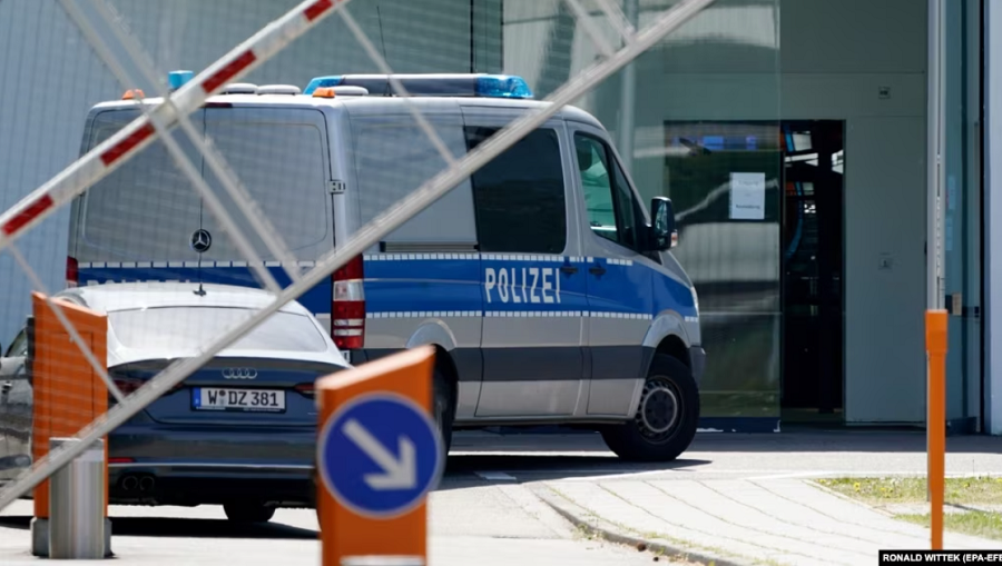 یک مرد ایرانی در آلمان به اتهام توطئه تروریستی به چهار سال زندان محکوم شد