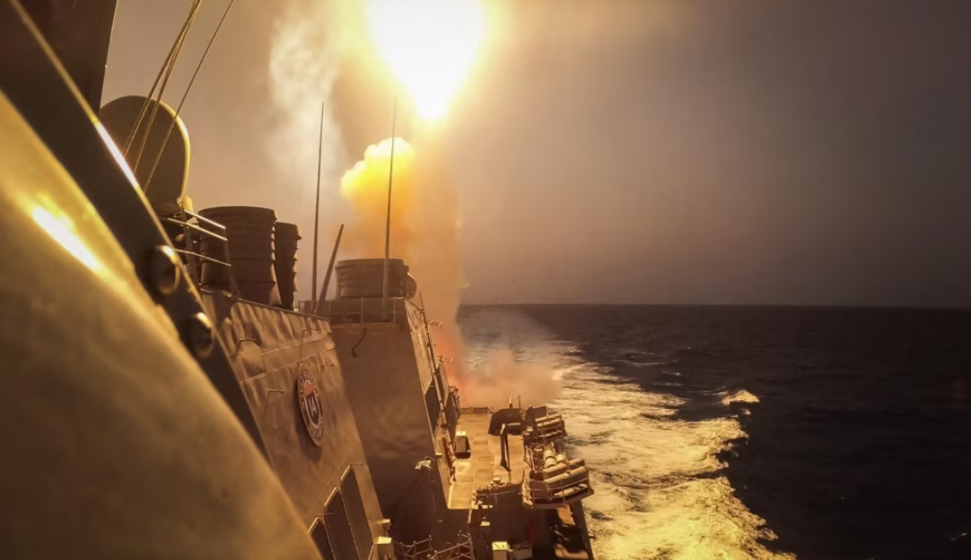 سنتکام: حوثی‌های مورد حمایت ایران ۶ موشک دیگر به سمت کشتی‌ها شلیک کردند