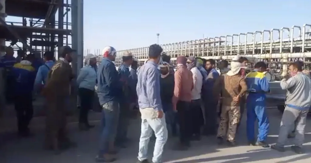 فاصله ۶۰ درصدی دستمزد ۱۱ میلیون تومانی کارگران با حداقل سبد معیشت در ایران