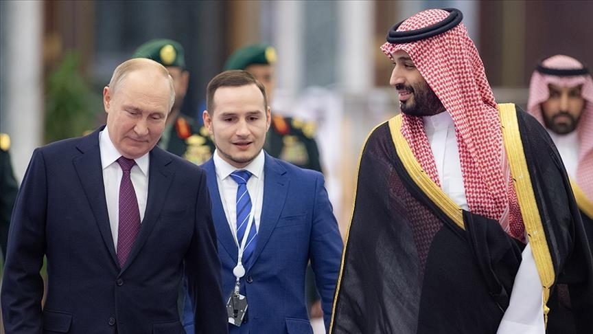 روسیه و عربستان خواستار کاهش تولید نفت شدند