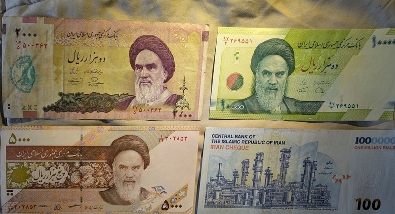 Iran's economic growth has decreased by almost two times
