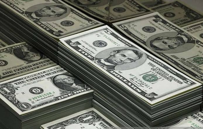 افزایش قیمت دلار در ایران پس از حمله اسرائیل