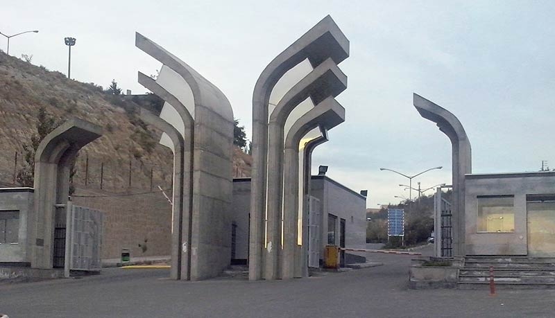 Təbriz Universitetinin tələbəsi intihar edib