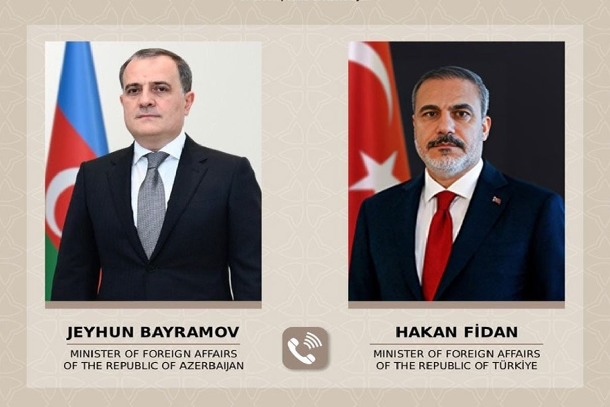 Ceyhun Bayramov Hakan Fidanla telefon danışığı aparıb, Türkiyə ərazisinə növbəti raket hücumunu qınayıb