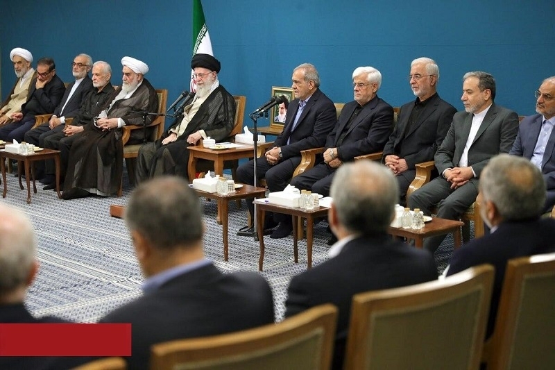 Pezeshkian met with Khamenei