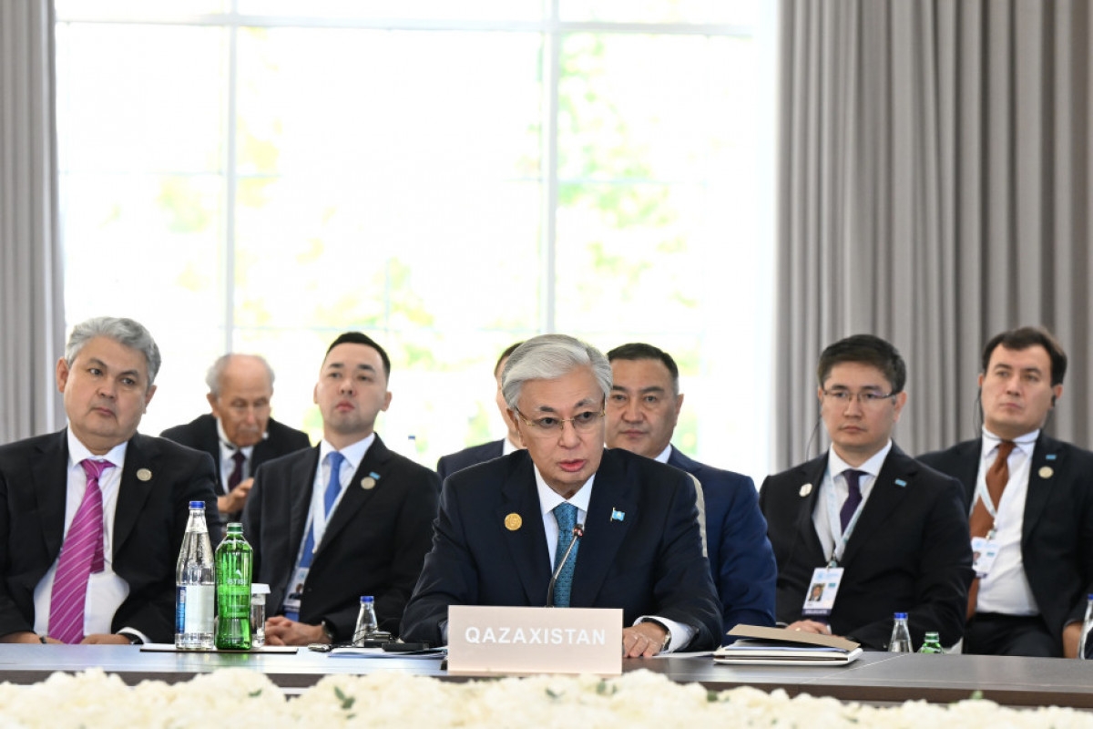Tokayev: Biz Trans-Qazaxıstan dəmir yolu layihəsi üzərində də çalışacağıq