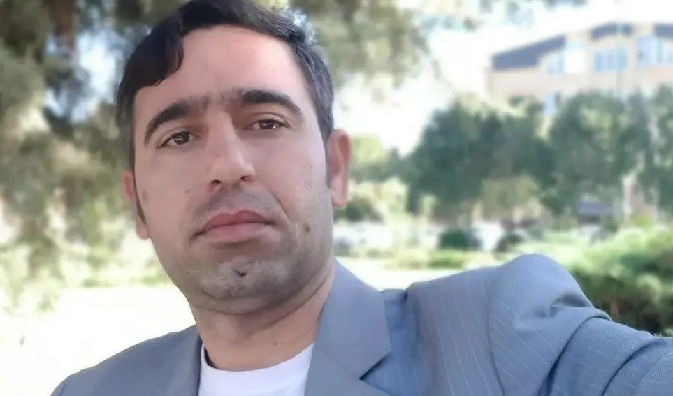 The car and mobile phone of civic activist Saeed Minai were seized in Binab