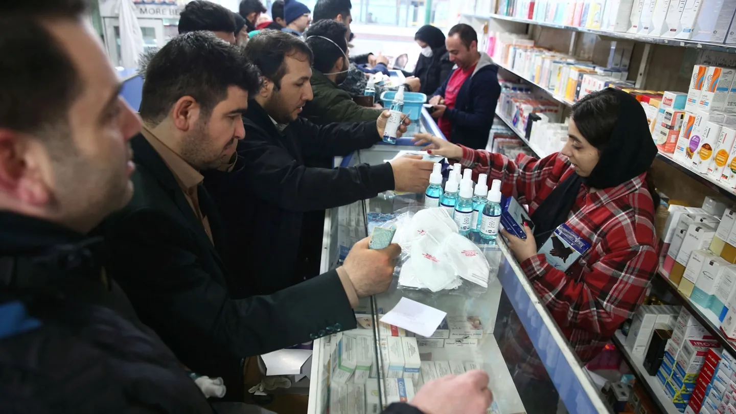 رئیس انجمن داروسازان ایران: ۸۰ درصد داروخانه‌های کشور در آستانه ورشکستگی قرار دارند