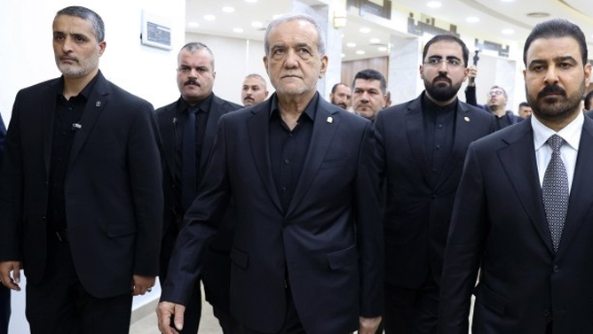 Pezeşkian Xameneinin dəfn mərasimini yarıda tərk etdi