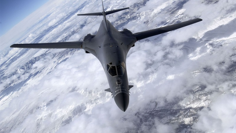 İrana qarşı "B-1 Lancer" bombardmançısından istifadə edildi
