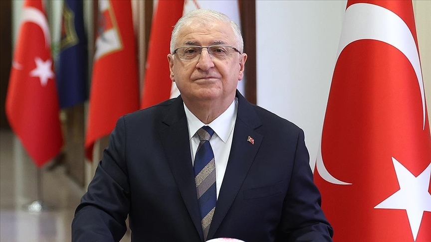 وزیر دفاع ترکیه: موضع ایران در قبال گروه تروریستی پ.ک.ک قابل قبول نیست