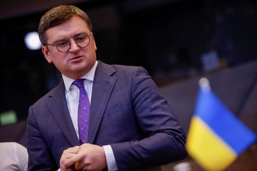 "Zelenski Putinlə heç vaxt bir masa arxasında oturmayacaq"