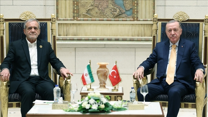 Ərdoğan və Pezeşkian Qahirədə görüşüb
