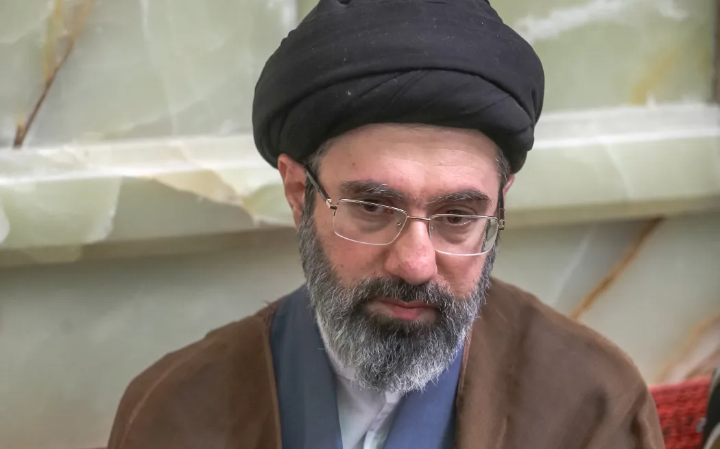 Financial Times: Iranian officials seek to show the Supreme Leader still holds power