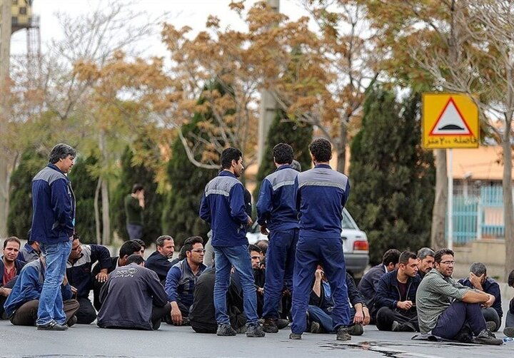 معاون وزارت کار ایران در مورد خطر حذف یک میلیون و ۴۰۰ هزار شغل تا پایان سال هشدار داد
