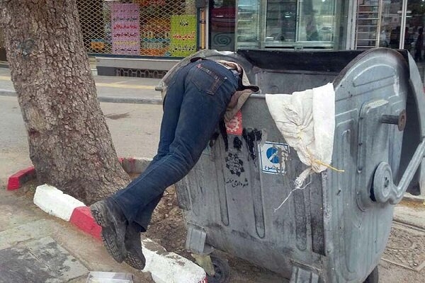فرشاد مومنی، اقتصاددان: ۷۰ درصد ایرانی‌ها یا زیر خط فقر هستند یا در خطر سقوط
