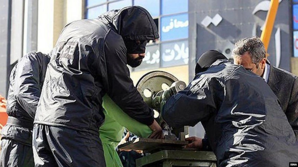 اجرای حکم قطع انگشتان یک زندانی در اصفهان علی‌رغم رضایت شاکی
