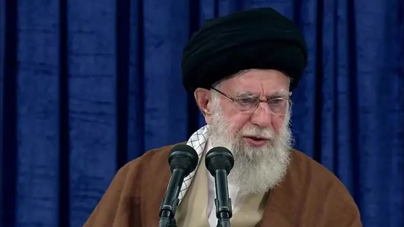 کاهش مشارکت در نظرسنجی‌های انتخاباتی؛ خامنه‌ای رأی بدهند