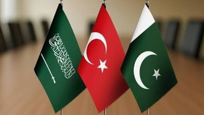 مقام‌های ارشد عربستان، ترکیه و پاکستان در تهران؛ گفت‌وگوها در چارچوب «پیمان مکه» (ویدیو)