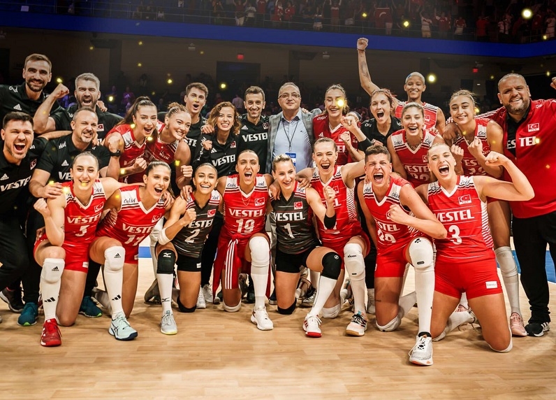 Türkiyənin Qadın Milli Voleybol Komandası dünya çempionu oldu