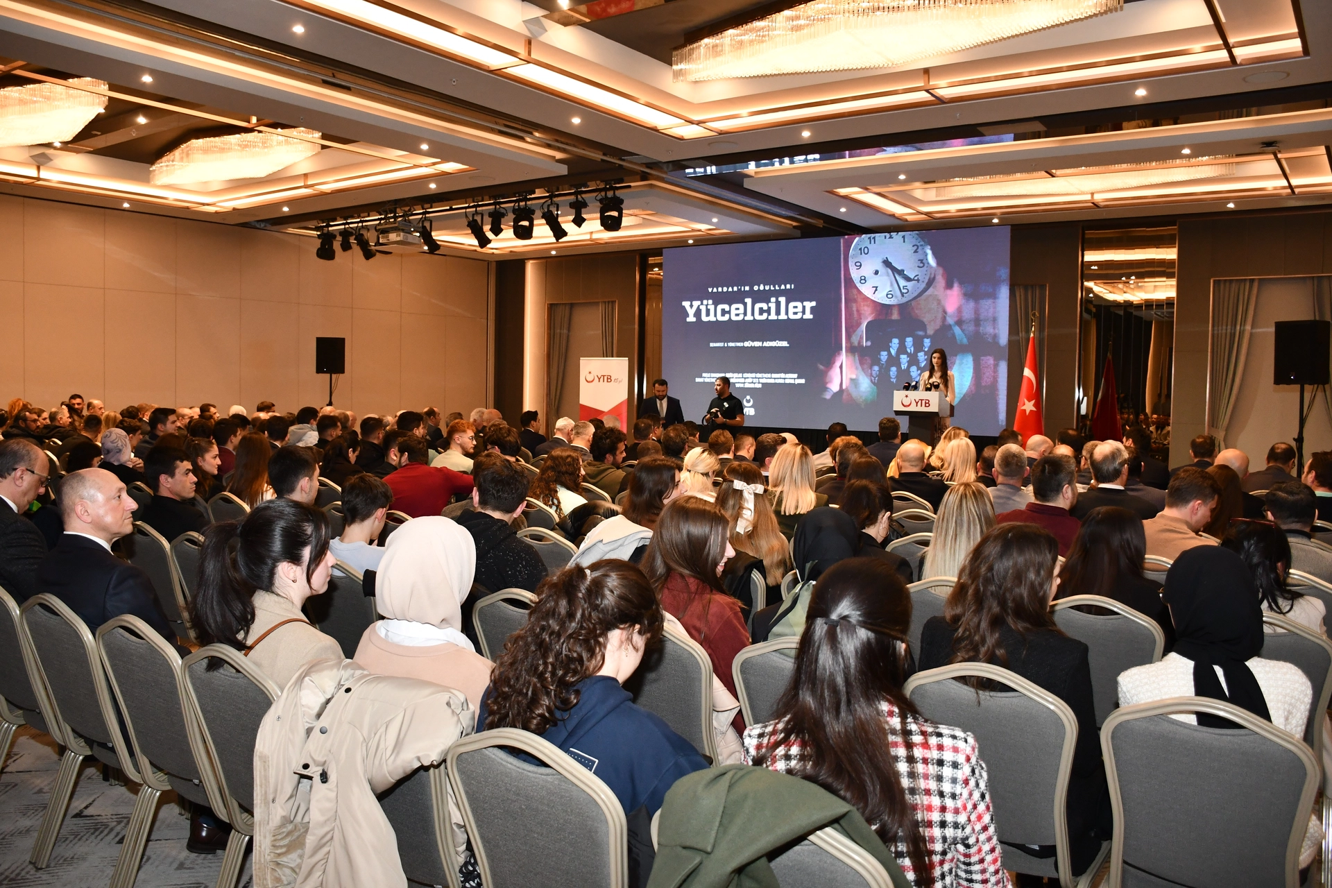 Quzey Makedoniyanın Skopye şəhərində türk müqavimətinin simvolu olan Yücel Hərəkatının edamları ilə bağlı anım mərasimi keçirilib.