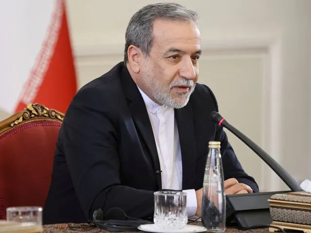 İranın xarici işlər naziri Əraqçi Tehranın "real danışıqlar" istədiyini və ABŞ ilə etimad boşluğunun qaldığını deyib