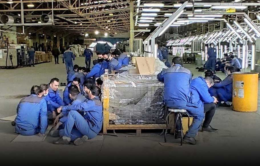 رشد اقتصادی ایران در سال ۱۴۰۴ بدون احتساب نفت منفی شد