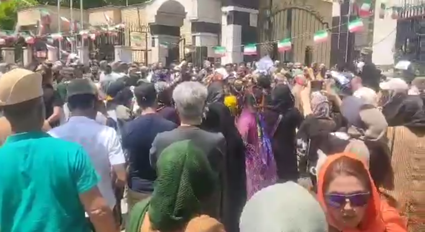 Qashqais hold protest in Shiraz