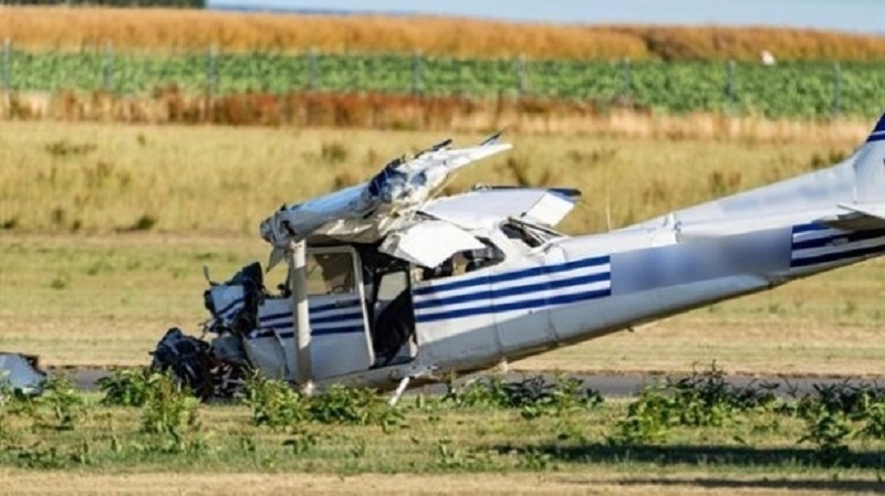 A plane crashed in Iran, killing the general and pilot
