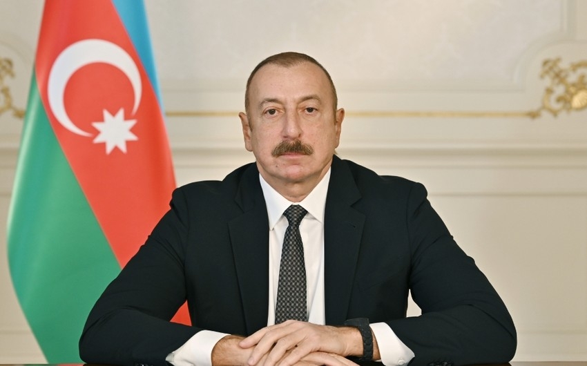 Prezident İlham Əliyev Bişkekdə Şavkat Mirziyoyevin təltifolunma mərasimində iştirak edib