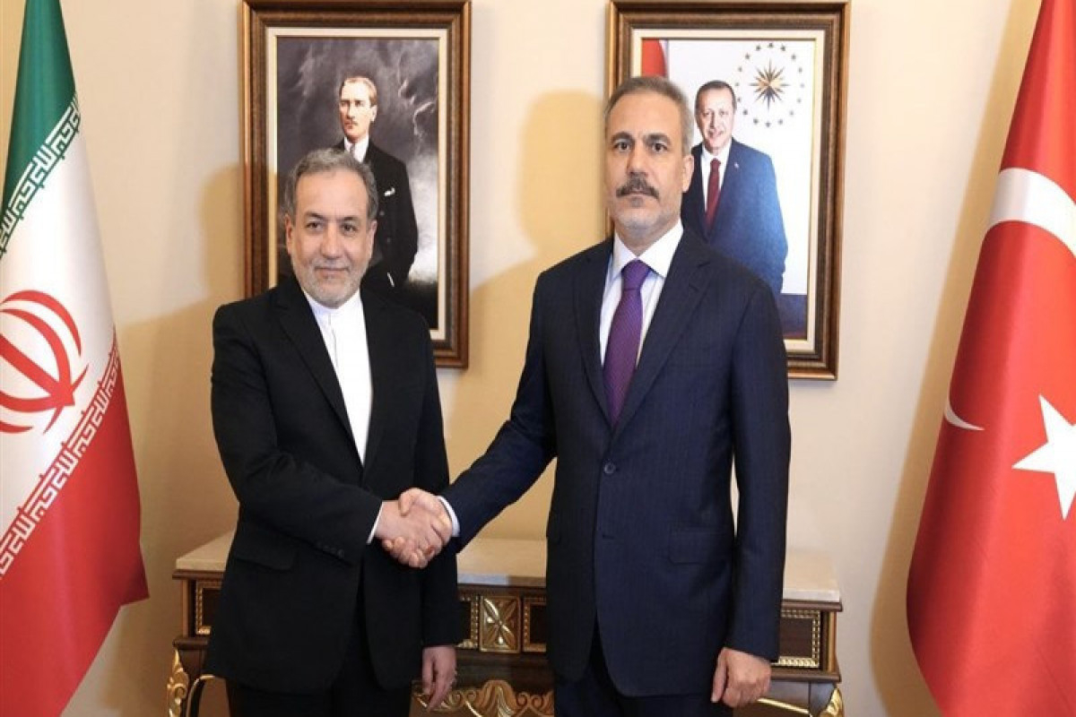 Hakan Fidan son sutkada Abbas Əraqçi ilə ikinci dəfə telefon danışığı aparıb